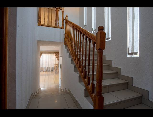 3 BEDROOM DUPLEX FOR SALE IN SUIDEROORD